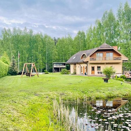 Piejuras Nams Hotel Ķesterciems Exterior foto