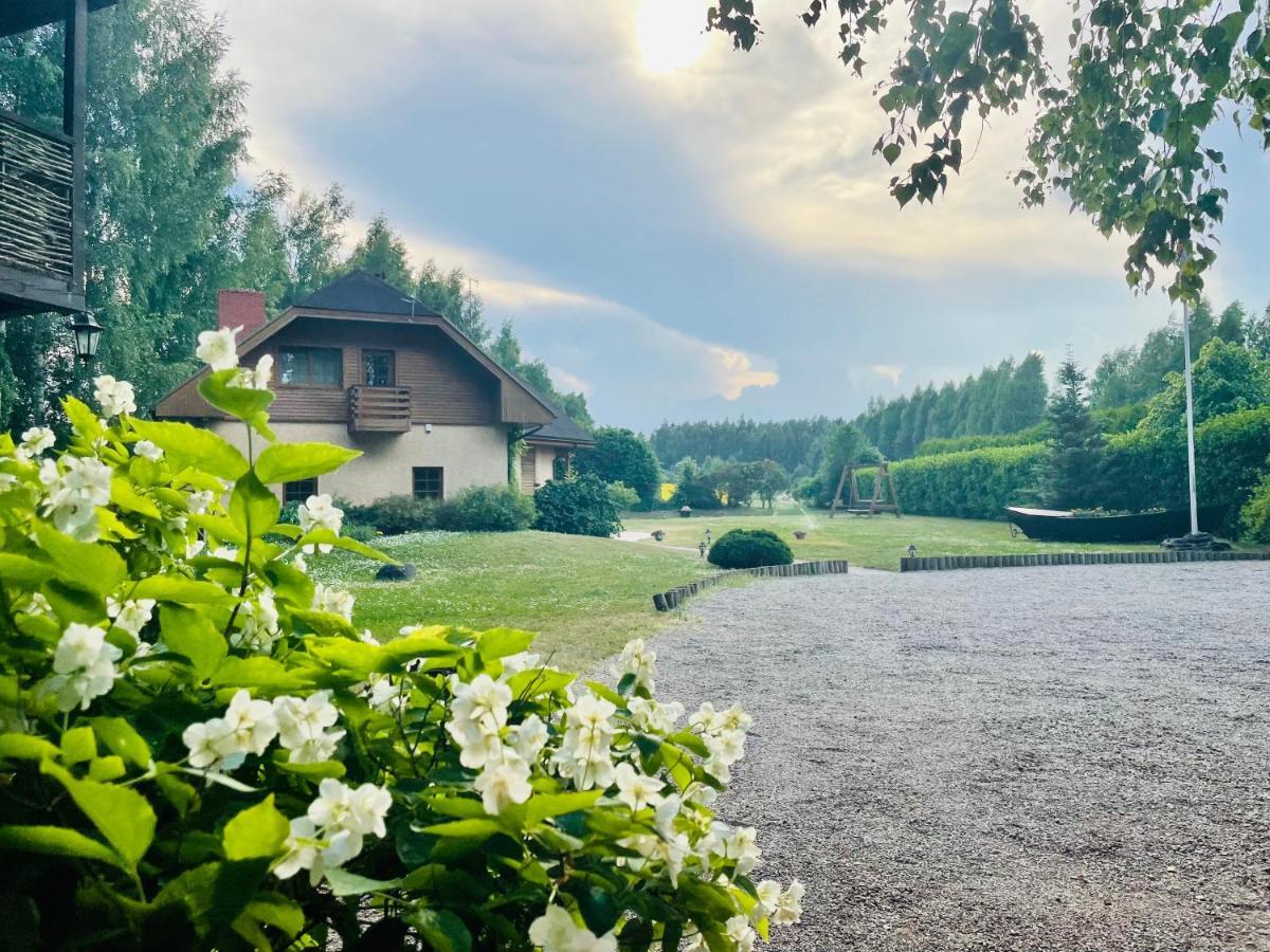 Piejuras Nams Hotel Ķesterciems Exterior foto