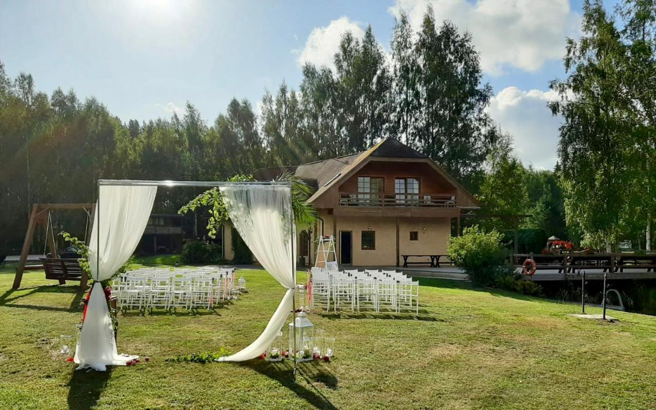Piejuras Nams Hotel Ķesterciems Exterior foto