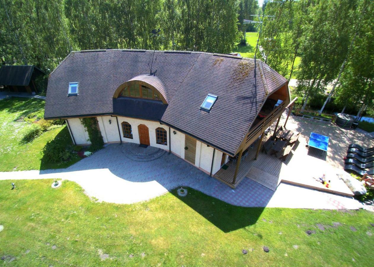 Piejuras Nams Hotel Ķesterciems Exterior foto